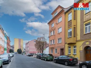 Prodej bytu 2+1, Cheb, Karlova, 67 m2