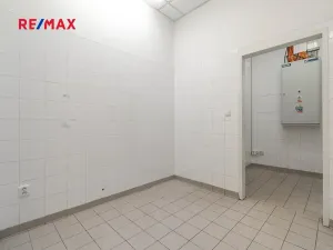 Pronájem obchodního prostoru, Plzeň, 181 m2