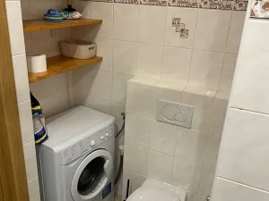 Pronájem bytu 2+1, Praha, Svídnická, 39 m2