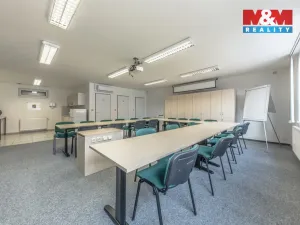 Pronájem kanceláře, Mělník, Nemocniční, 192 m2