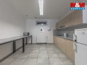 Pronájem kanceláře, Mělník, Nemocniční, 192 m2