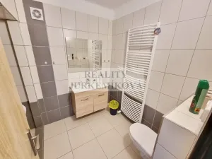 Prodej vícegeneračního domu, Černá v Pošumaví, 200 m2