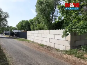 Pronájem komerčního pozemku, Kladno, Oldřichova, 804 m2