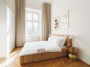 Pronájem bytu 5+kk, Praha - Nové Město, Mezibranská, 175 m2