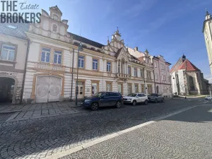 Pronájem kanceláře, Blatná, náměstí Míru, 370 m2