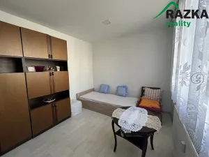 Pronájem bytu 3+1, Planá, 60 m2