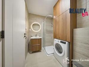 Pronájem bytu 1+kk, Brno, 35 m2