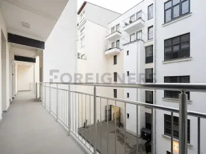 Pronájem bytu 1+kk, Brno, Bratislavská, 25 m2