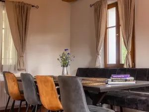 Prodej chalupy, Krupka, 243 m2