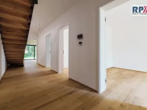 Prodej vily, Praha - Klánovice, U trativodu, 146 m2