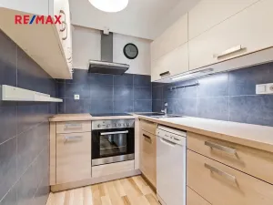 Prodej bytu 2+kk, Praha - Hostavice, U Hostavického potoka, 50 m2