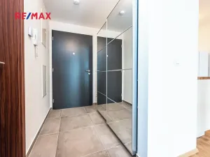 Pronájem bytu 2+kk, Praha - Modřany, Mezi vodami, 56 m2