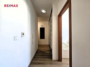 Pronájem bytu 2+kk, Vestec, Chmelová, 41 m2