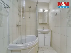 Pronájem bytu 2+1, Cheb, Boženy Němcové, 61 m2