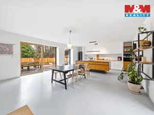 Prodej rodinného domu, Újezdec, 377 m2