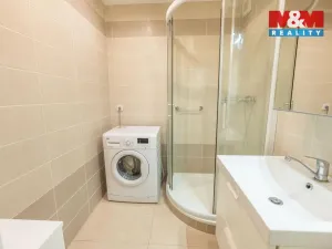 Pronájem bytu 2+1, Praha, Pod lipami, 42 m2