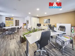 Prodej obchodního prostoru, Trutnov - Horní Staré Město, 1667 m2