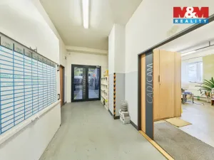 Prodej skladu, Trutnov - Horní Staré Město, 1667 m2