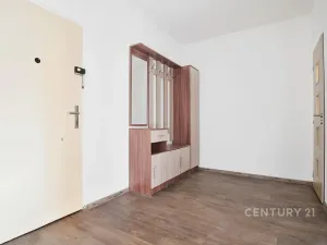 Prodej bytu 2+1, Děčín, Jezdecká, 57 m2