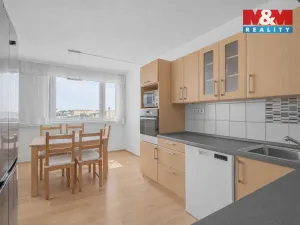 Prodej bytu 3+kk, Praha - Černý Most, Doležalova, 72 m2