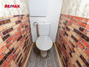 Prodej bytu 2+1, Hostomice, Školní náměstí, 55 m2