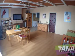 Prodej rodinného domu, Semčice, 300 m2