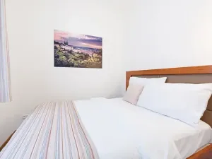 Pronájem bytu 2+kk, Praha - Vinohrady, Vinohradská, 35 m2