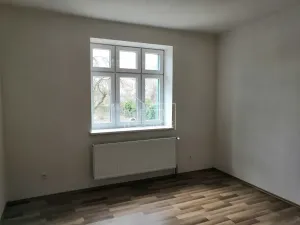 Pronájem bytu 2+kk, Pardubice, Okružní, 50 m2