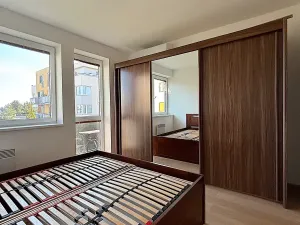 Pronájem bytu 2+kk, Jesenice, V Roháči I., 50 m2