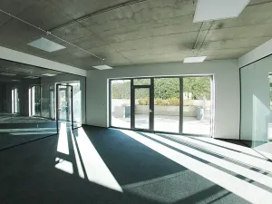 Pronájem kanceláře, Plzeň, Purkyňova, 221 m2