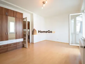 Pronájem bytu 1+kk, Praha - Nusle, U gymnázia, 48 m2