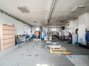 Prodej výrobních prostor, Bílovec, 629 m2