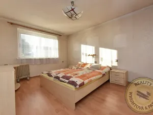 Prodej rodinného domu, Černuc, 240 m2