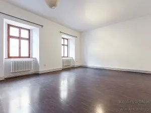 Prodej činžovního domu, Žatec, náměstí Svobody, 1500 m2