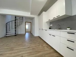Pronájem bytu 4+kk, Rostěnice-Zvonovice - Rostěnice, 111 m2