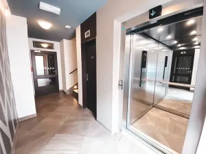 Pronájem bytu 2+kk, Praha - Smíchov, Mozartova, 52 m2