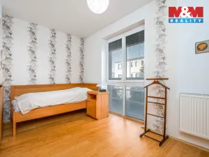 Prodej bytu 2+kk, Praha - Kobylisy, U třešňovky, 57 m2