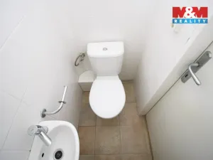 Pronájem bytu 2+kk, Praha - Libeň, U školičky, 42 m2