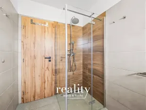 Prodej apartmánu, Jevišovka, 190 m2