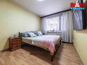 Prodej bytu 3+1, Příbram - Příbram V-Zdaboř, Družstevní, 71 m2