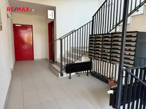 Pronájem bytu 1+kk, Brno, Houbalova, 9573 m2