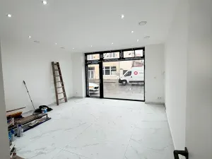 Pronájem obchodního prostoru, Praha - Uhříněves, Přátelství, 92 m2