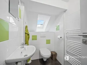 Prodej kanceláře, Pardubice, K Dolíčku, 374 m2