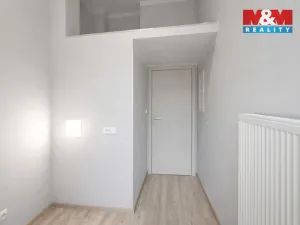 Prodej bytu 2+kk, Praha - Holešovice, V háji, 49 m2