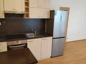 Pronájem bytu 1+kk, Pardubice, Jozefa Gabčíka, 38 m2