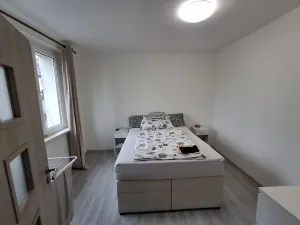 Prodej bytu 3+1, Aš, Dlouhá, 60 m2