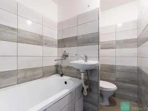 Prodej bytu 1+1, Krupka, Jabloňová, 36 m2