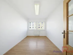 Prodej bytu 4+kk, Karlovy Vary, Okružní, 99 m2