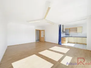 Prodej bytu 4+kk, Karlovy Vary, Okružní, 99 m2