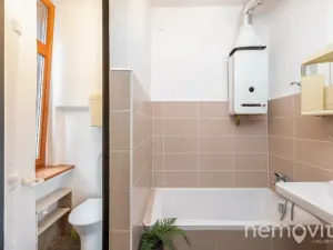 Prodej bytu 2+1, Praha - Holešovice, Bubenská, 69 m2